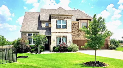 2112 Fox Bend Trce, Gunter, TX 75058