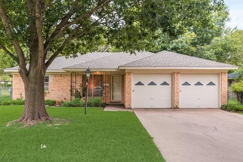 3116 Bridal Wreath Ln, Dallas, TX 75233