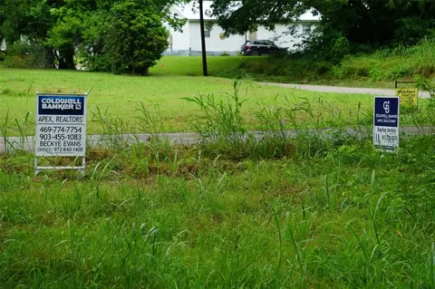 0 E 5th, Bonham, TX 75418