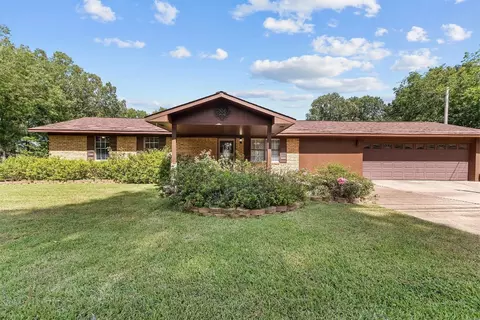 203 Camp Zion Rd, Haughton, LA 71037