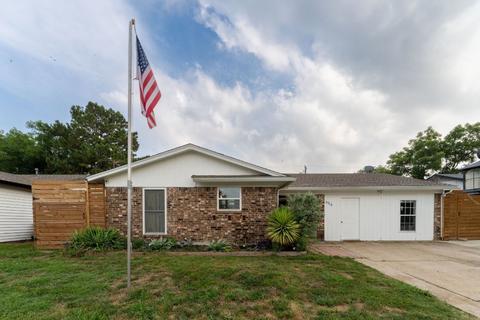 654 Sweetbriar Dr, Lewisville, TX 75067