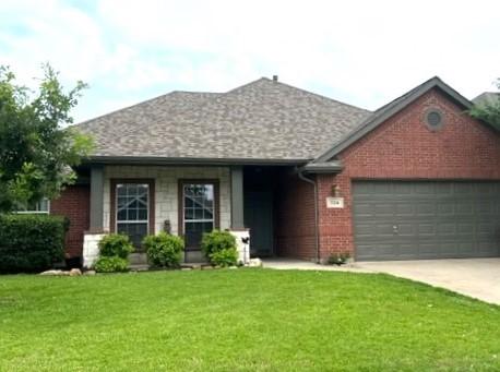 728 Yaupon Ct, Burleson, TX 76028