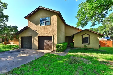 801 Waldemar Dr, Clyde, TX 79510