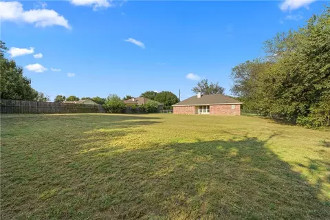 308 N Houston St, Lorena, TX 76655 photo 17
