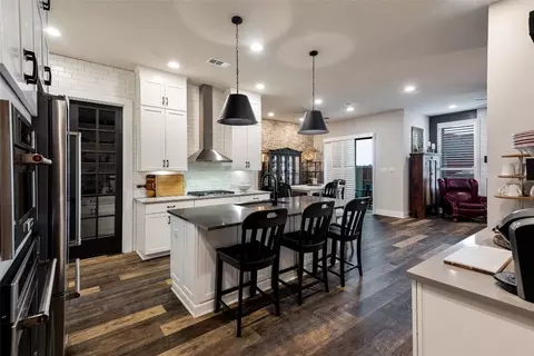 17725 Sage Ln, Dallas, TX 75252