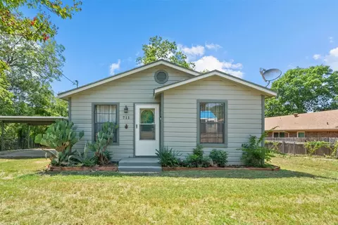 711 Liberty St, Weatherford, TX 76086