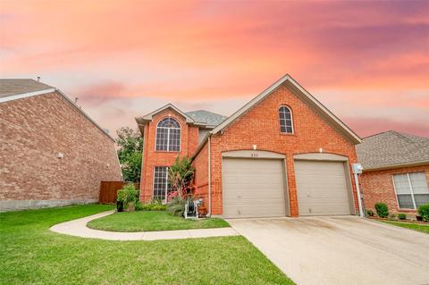 932 Winterstone Dr, Lewisville, TX 75067