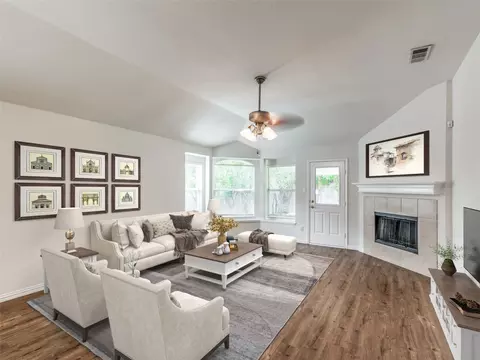 805 Silverbrook Dr, Saginaw, TX 76179
