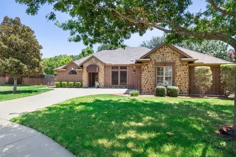 3034 Coventry Ln, Waxahachie, TX 75165