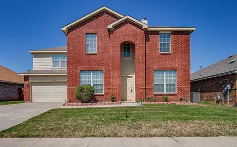10404 Black Forest Ln, Fort Worth, TX 76140
