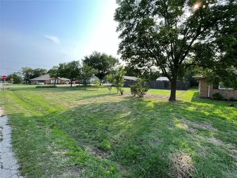 201 W Ash St, Celina, TX 75009
