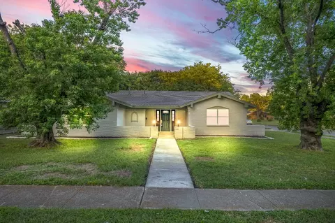 2808 Etta Dr, Dallas, TX 75227
