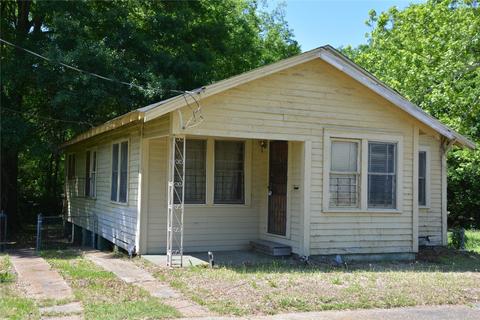 1737 Milam St, Shreveport, LA 71103