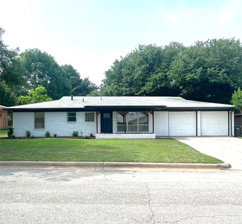7004 Hightower St, Fort Worth, TX 76112