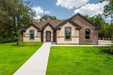 4800 Mona Lisa St, Fort Worth, TX 76137