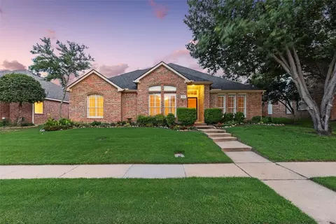 1372 Mustang Dr, Lewisville, TX 75067