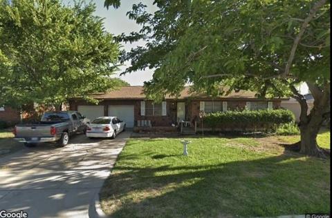 7325 Oakland Ln, North Richland Hills, TX 76180