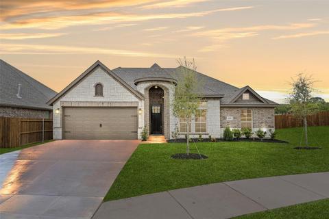 1261 Palo Duro Ct, Burleson, TX 76028