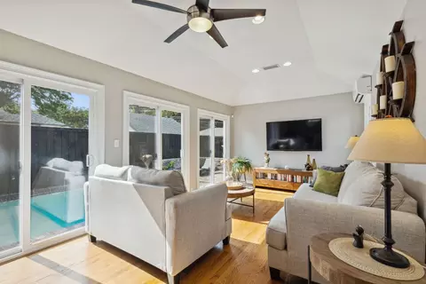 7015 Coronado Ave, Dallas, TX 75214