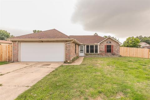 4811 Hollow Tree Ct, Arlington, TX 76018