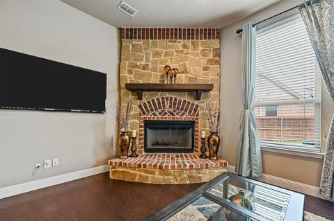 11956 Tranquil Cv, Euless, TX 76040 photo 7