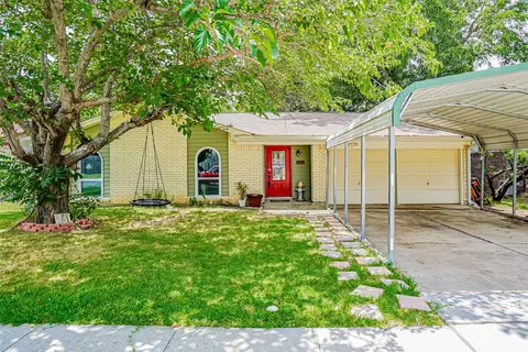 6016 Whispering Ln, Watauga, TX 76148