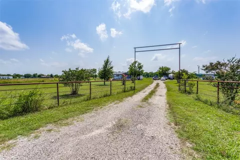 1048 Fm 513 S, Campbell, TX 75422