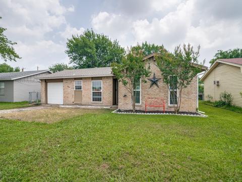 210 College St, Royse City, TX 75189