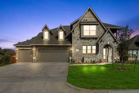 113 Sycamore St, Balch Springs, TX 75181
