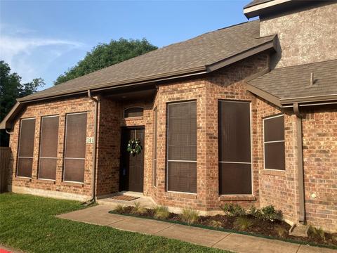 381 Arbor Ln, Euless, TX 76039
