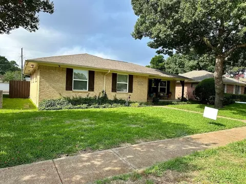 1418 Savannah Dr, Garland, TX 75041