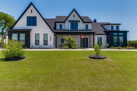 660 Horseshoe Meadows Dr, Waxahachie, TX 75167