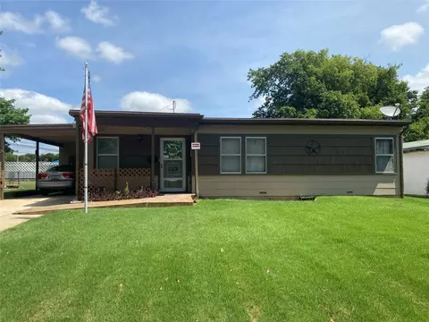 812 Tasman St, Fort Worth, TX 76134