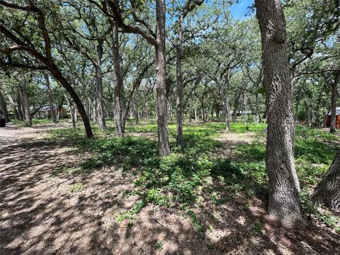 403 Navajo Trl, Hamilton, TX 76531