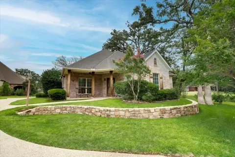 1813 Nora Dr, Pantego, TX 76013