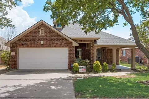 528 Kerry St, Crowley, TX 76036