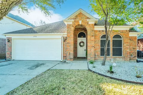 4506 Parkview Ln, Fort Worth, TX 76137