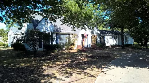 205 W E Crawford Ave, Fate, TX 75087