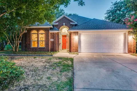 1825 Prince John Dr, Grand Prairie, TX 75050