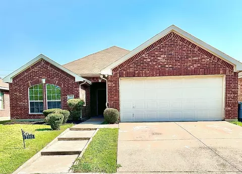 2818 Dusk Ln, Dallas, TX 75237