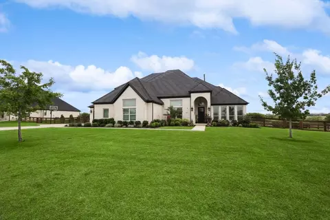 517 Eastmeadow Ln, Northlake, TX 76226