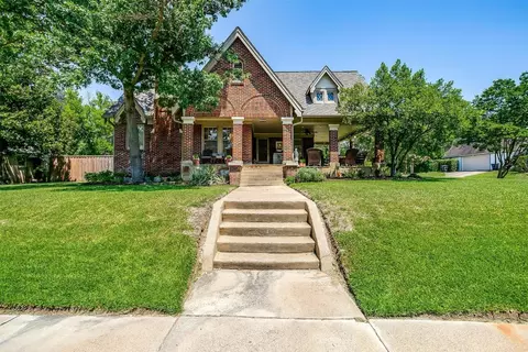 2845 6th Ave, Fort Worth, TX 76110