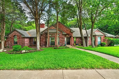 1937 Valley View Dr, Cedar Hill, TX 75104