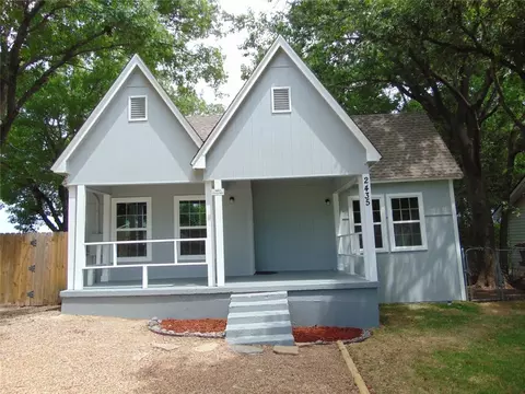 2435 Sylvia St, Dallas, TX 75241