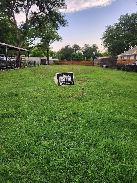 2511 Lapsley St, Dallas, TX 75212