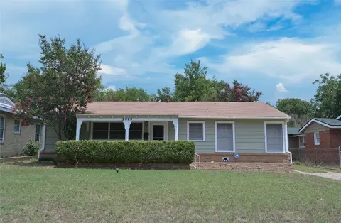 2429 Maryel Dr, Fort Worth, TX 76112