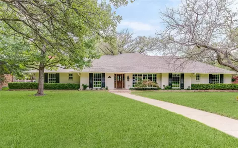 13710 Sprucewood Dr, Dallas, TX 75240