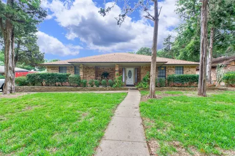 1524 Kingswood Dr, Cedar Hill, TX 75104