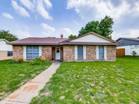3006 Portsmouth Dr, Mesquite, TX 75149