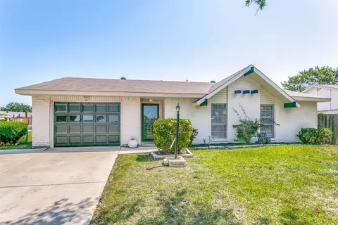 2231 Lockwood Dr, Carrollton, TX 75007
